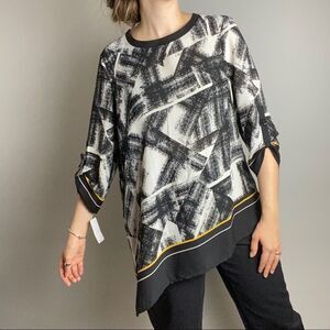 NWT Black & White Tunic Top. 3/4 Sleeve Blouse. Business Casual.